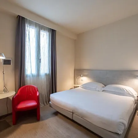 Szálloda Annunziata Ferrara