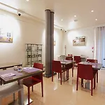 安农齐塔酒店 酒店 费拉拉