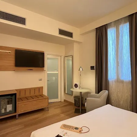 Annunziata 4* فيرّارا
