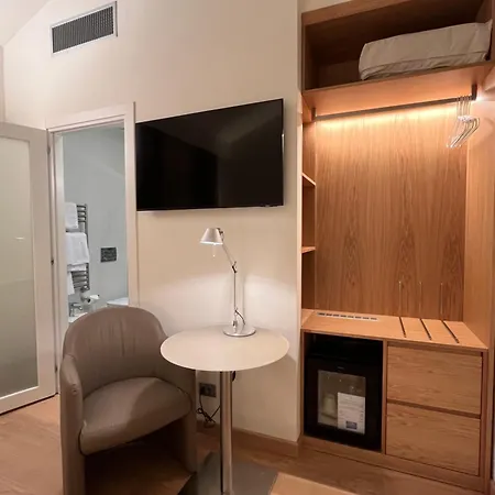 Annunziata 4* فيرّارا