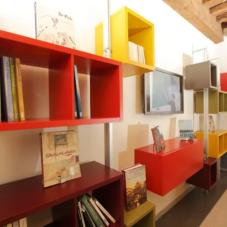 Annunziata 4* Ferrare