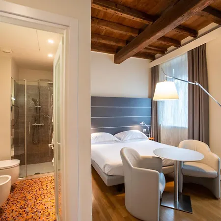 Hotel Annunziata Ferrare