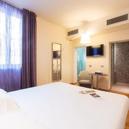Annunziata Hotel Ferrare